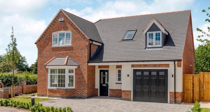 4 bedroom Detached House for sale in Coventry