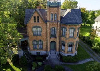 For sale in Upstate NY: Fixer upper Civil War mansion for $50,000 with ...