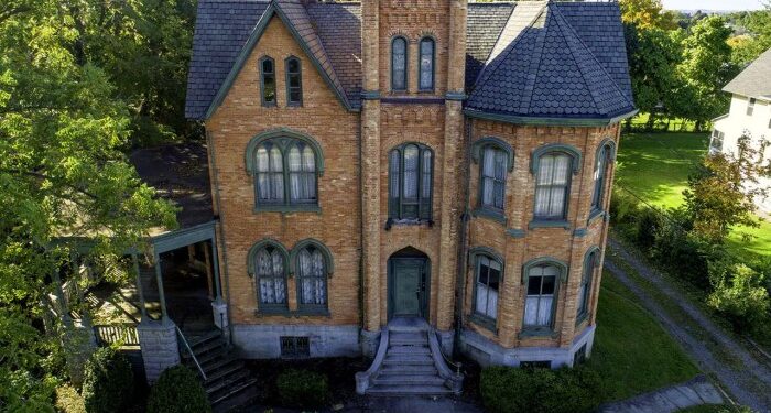 For sale in Upstate NY: Fixer upper Civil War mansion for $50,000 with ...