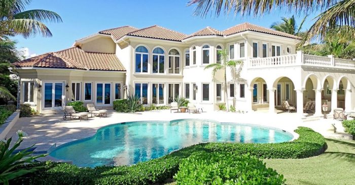 5 Bedroom Luxury Beach House for Sale, Ocean Club Estates, Paradise ...